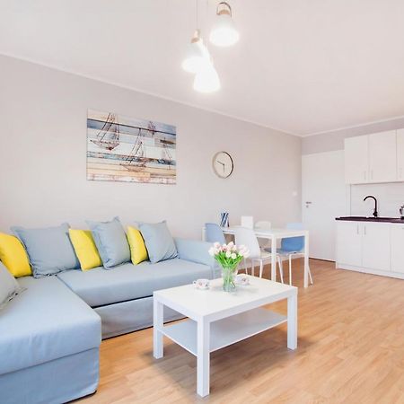 Apartments Gdynia Na Fali With Free Parking By Noclegi Renters Bagian luar foto
